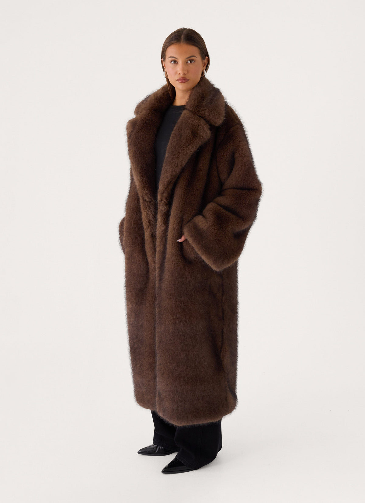 aspen avenue faux fur coat chocolate