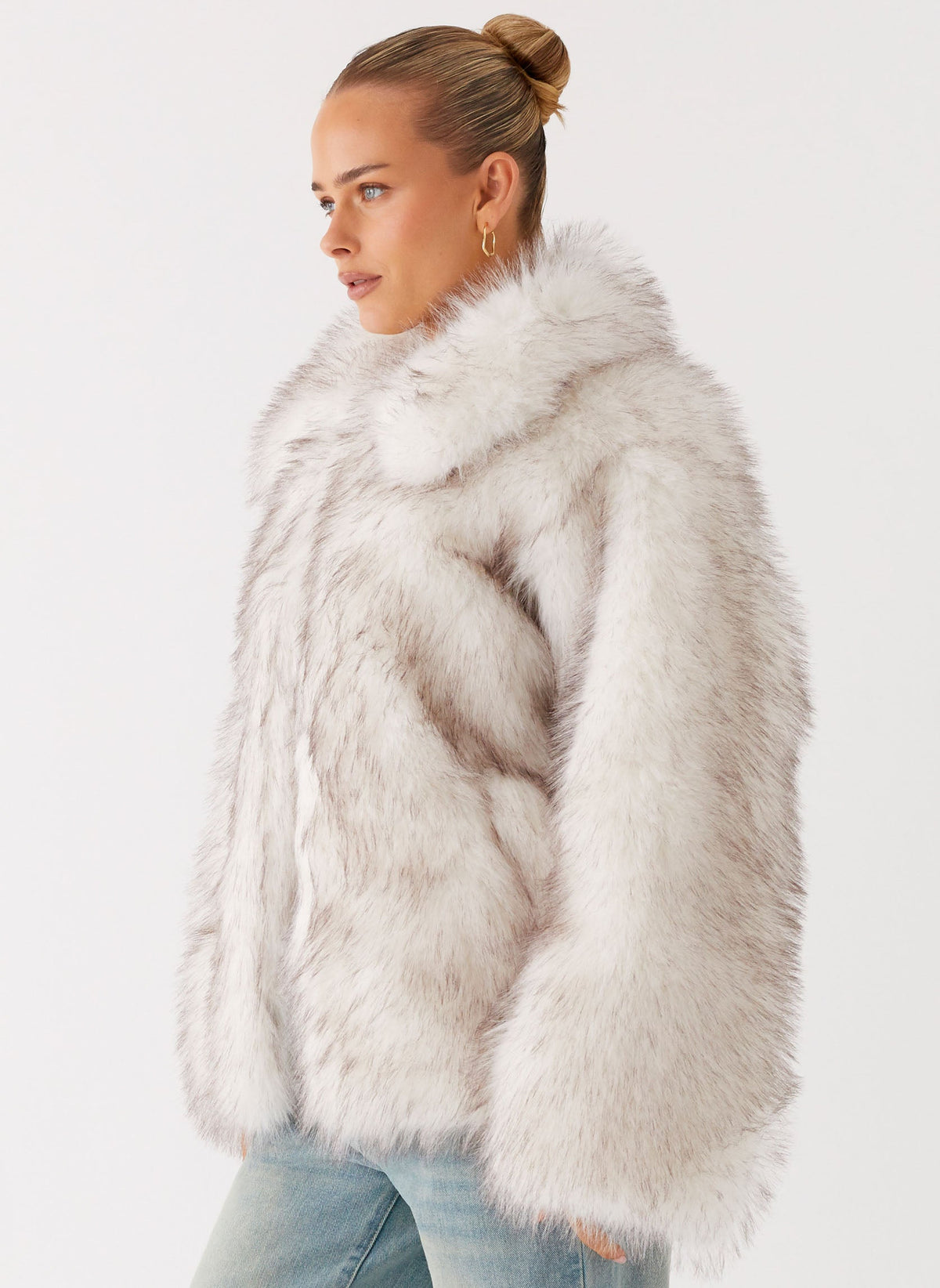 novera faux fur jacket white grey