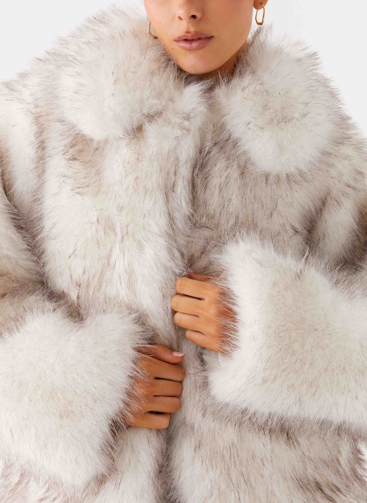 novera faux fur jacket white grey